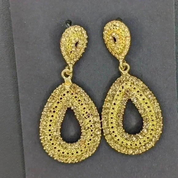 Flashy earring bundle set of 3 earrings - Picture 2 of 3